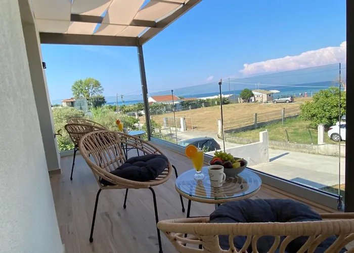 Sea Breeze Sea View Ferienhaus *