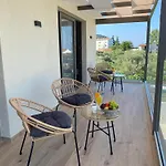 Sea Breeze Sea View Tatil Evi *